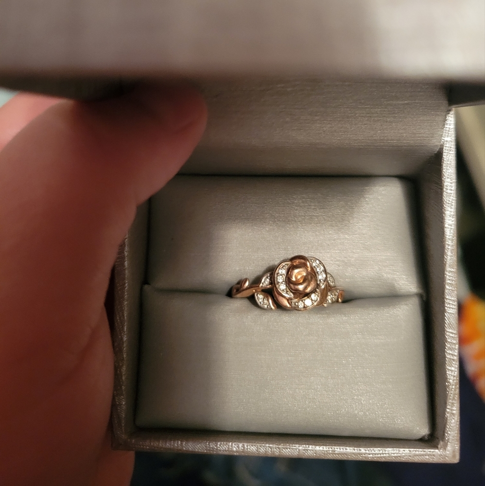 Zales Disney fine jewelry Belle rose ring